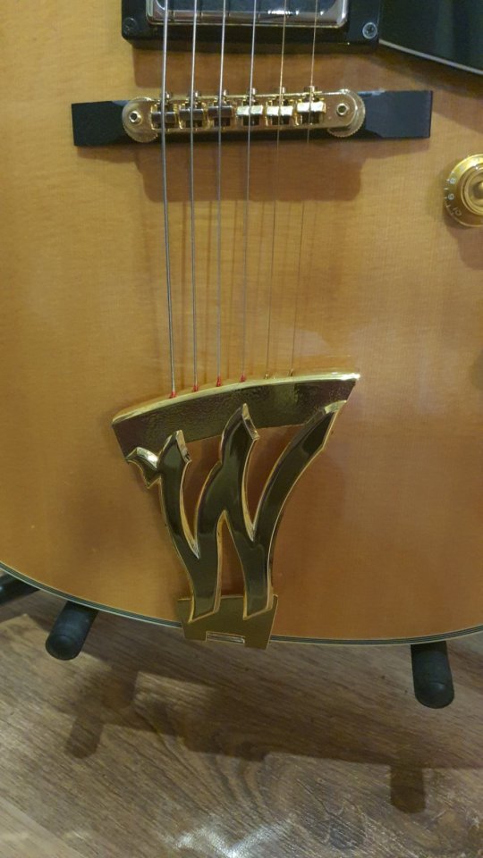 Washburn J6 Wes Montgomery muy muy mejorada