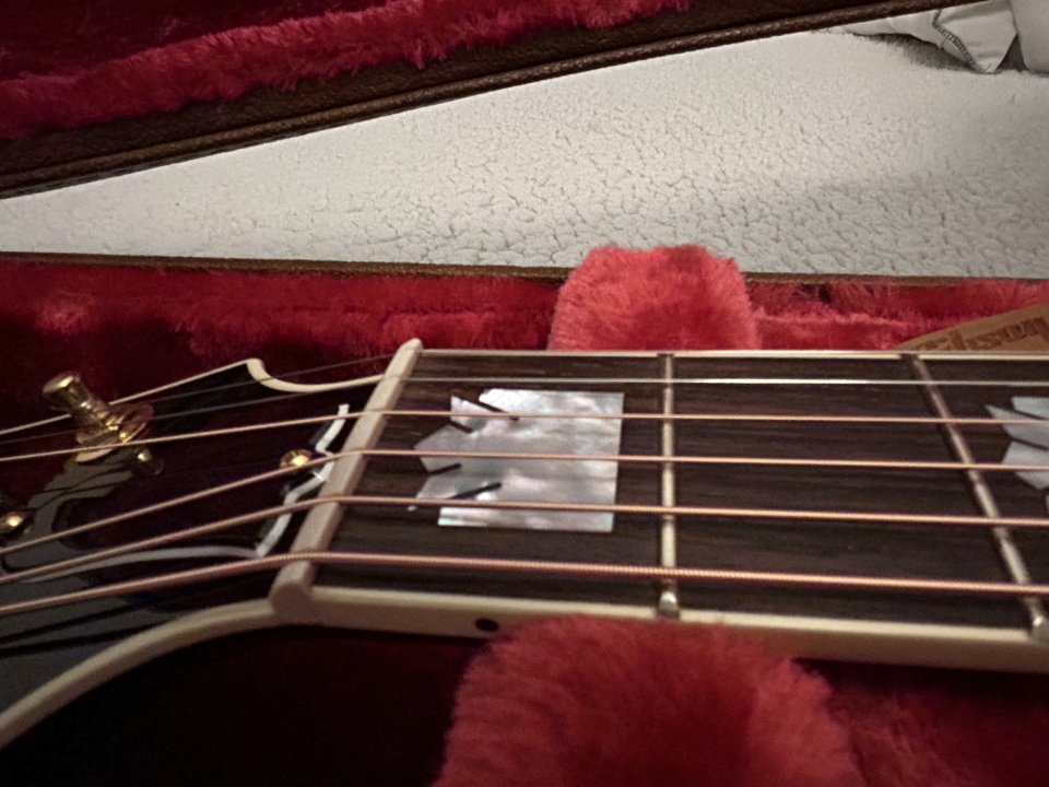 Gibson SJ-200 Autumn Burst de segunda mano · Foto 9 de 10 · Granada · 3700 €