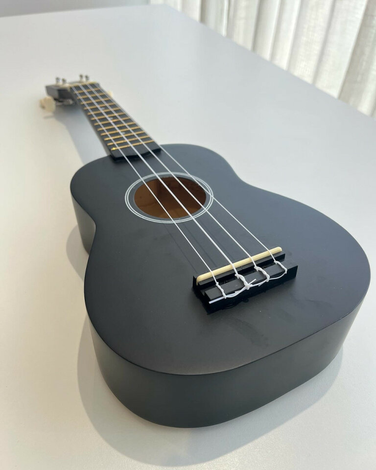 Ukulele Escasain