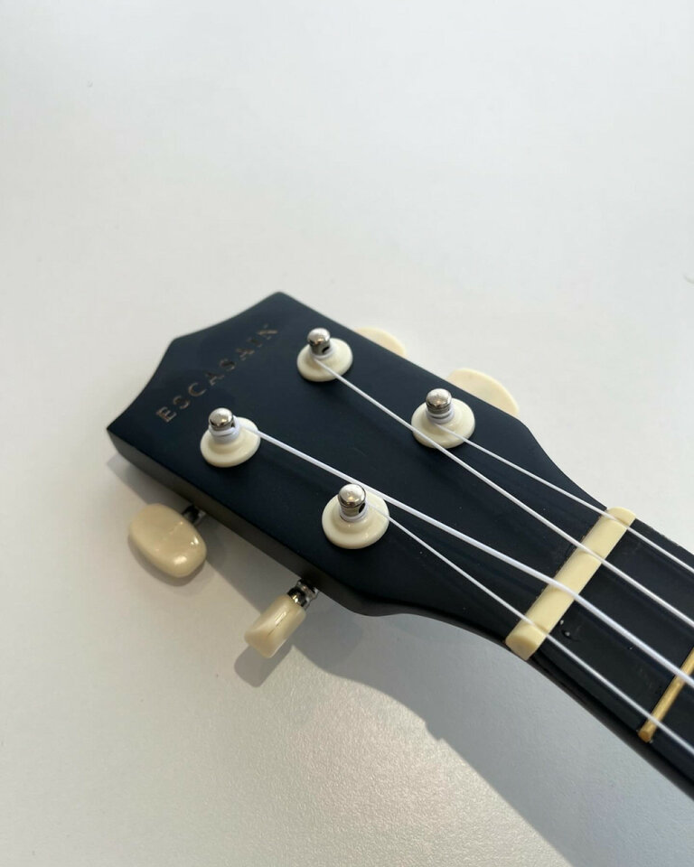 Ukulele Escasain