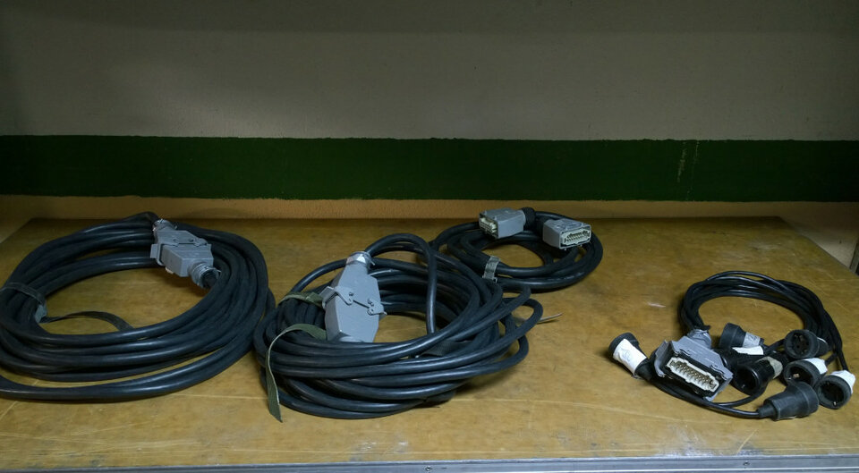 Pulpos Harting a schuko, de 8 canales