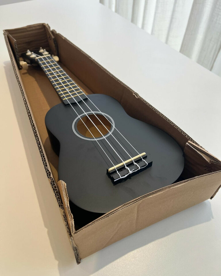 Ukulele Escasain