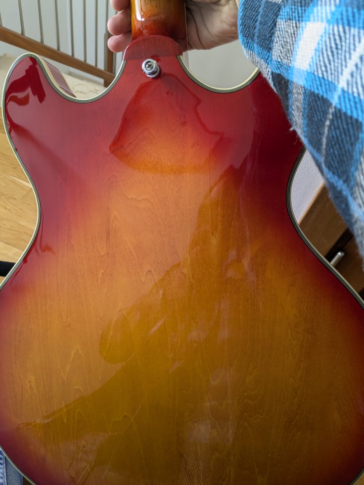 Sire Larry Carlton H7