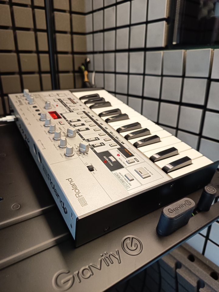 Roland TB-03 Bass Line de segunda mano · Foto 3 de 3 · Barcelona · 299 €