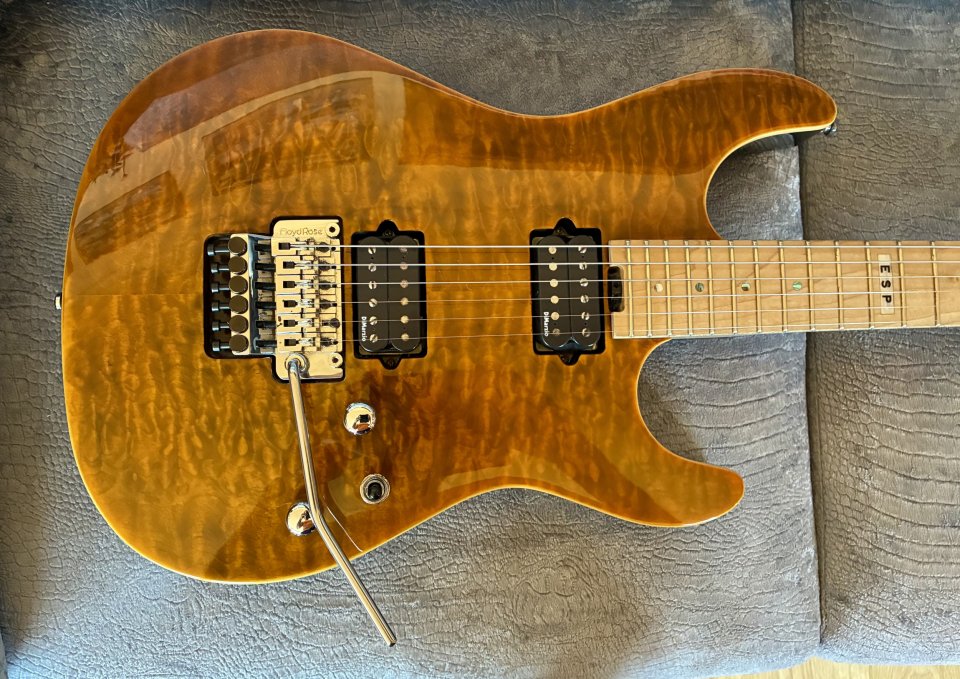 ESP E-II ST-2-Tiger Eye de segunda mano · Foto 2 de 10 · A Coruña · 1800 €