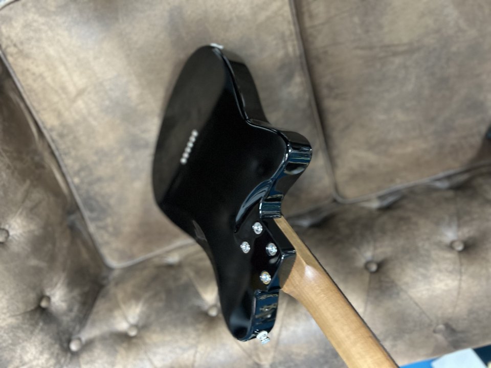 Dirty boy Guitars Black mirrow de segunda mano · Foto 5 de 6 · Sevilla · 2199 €