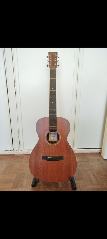 Guitarra electroacústica Martin 0X1-e de segunda mano · Foto 2 de 4 · Córdoba · 500 €