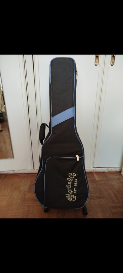 Guitarra electroacústica Martin 0X1-e de segunda mano · Foto 3 de 4 · Córdoba · 500 €