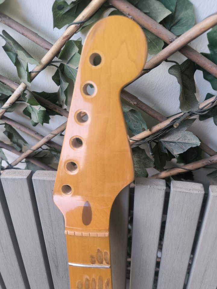 Mastil Allparts Relicado Nitro vintage ¡Envío incluido! de segunda mano · Foto 3 de 8 · Murcia · 250 €