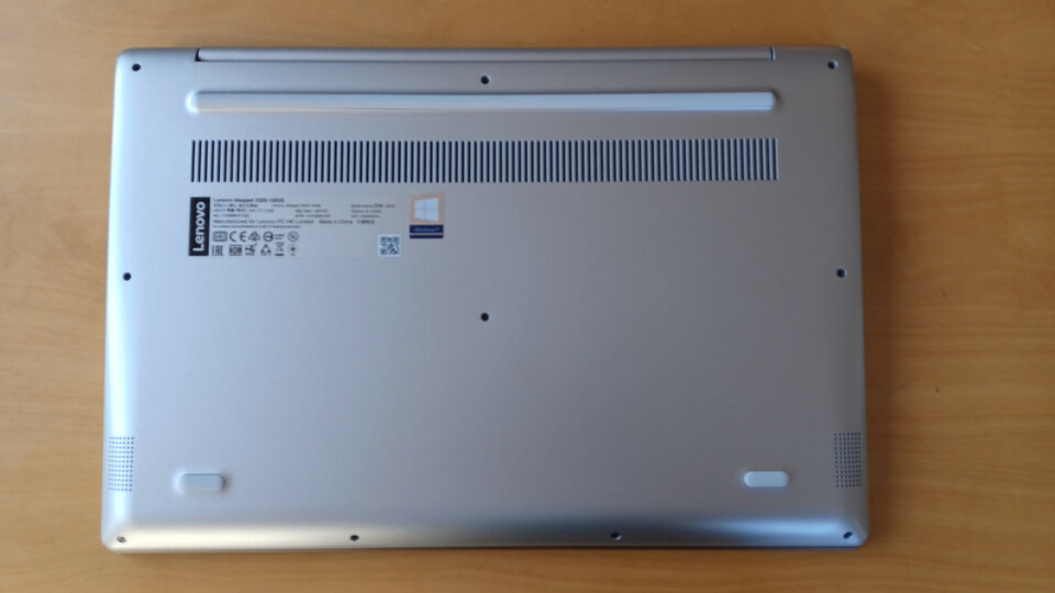 Ordenador portátil Lenovo i5 8250U. Ram 12GB DDR4. SSD 240GB. 1080 FHD. de segunda mano · Foto 4 de 10 · Madrid · 250 €