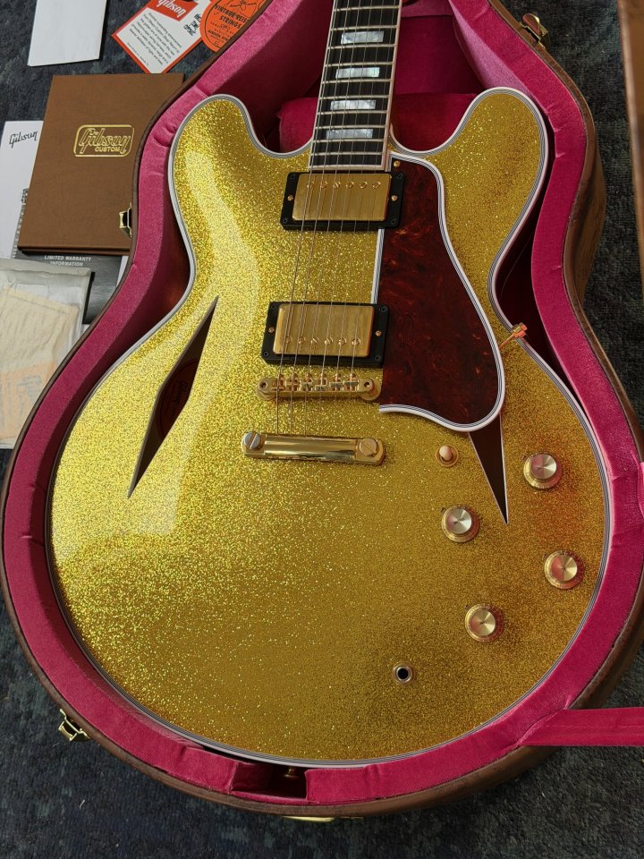 Gibson ES-355 1959 Reissue Gold Sparkle (Cambio) de segunda mano · Foto 3 de 9 · Madrid · 5500 €