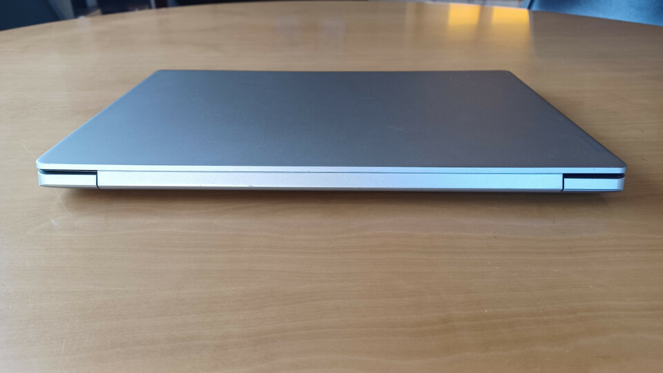 Ordenador portátil Lenovo i5 8250U. Ram 12GB DDR4. SSD 240GB. 1080 FHD. de segunda mano · Foto 6 de 10 · Madrid · 250 €