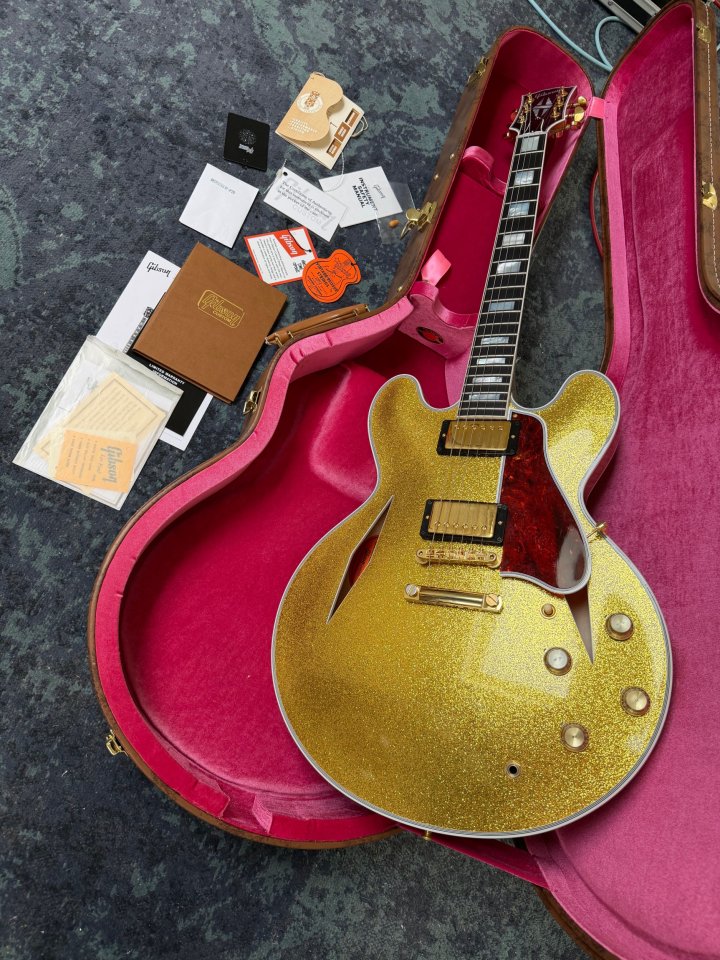 Gibson ES-355 1959 Reissue Gold Sparkle (Cambio) de segunda mano · Foto 4 de 9 · Madrid · 5500 €