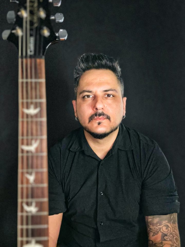 Guitarrista profesional – Busco guitarristas estancados /Método profesional