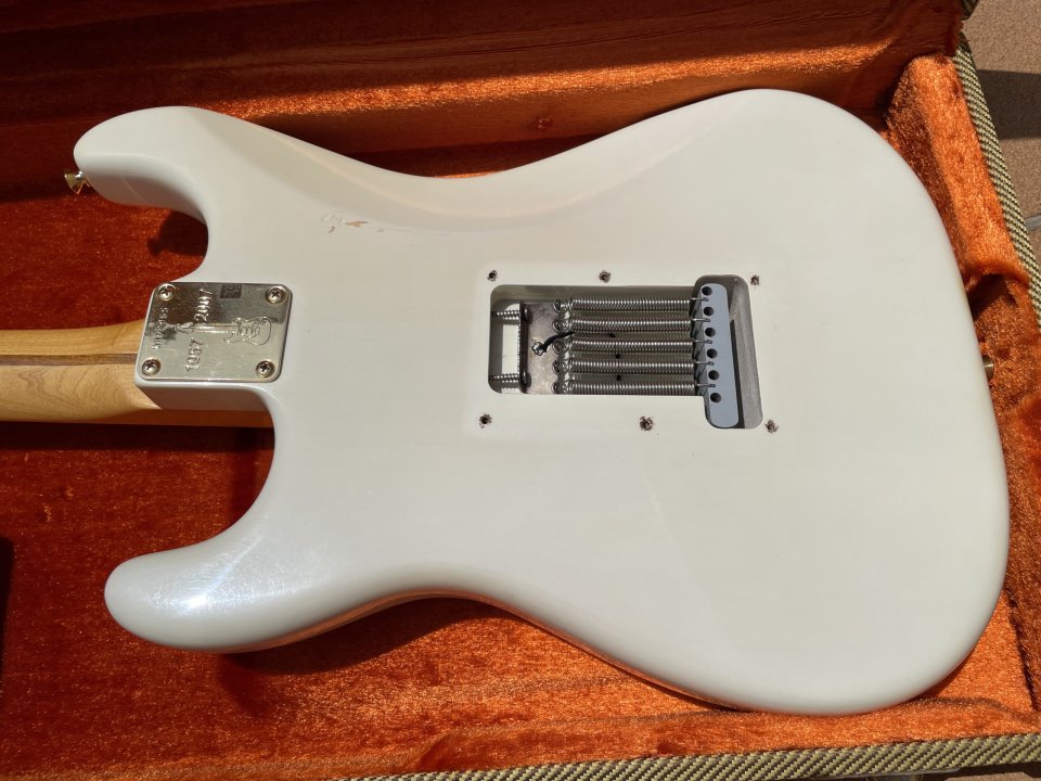 Fender American Vintage Reissue (AVRI) Stratocaster Mary Kaye Limited Edition – 2007 de segunda mano · Foto 5 de 10 · Girona · 1900 €