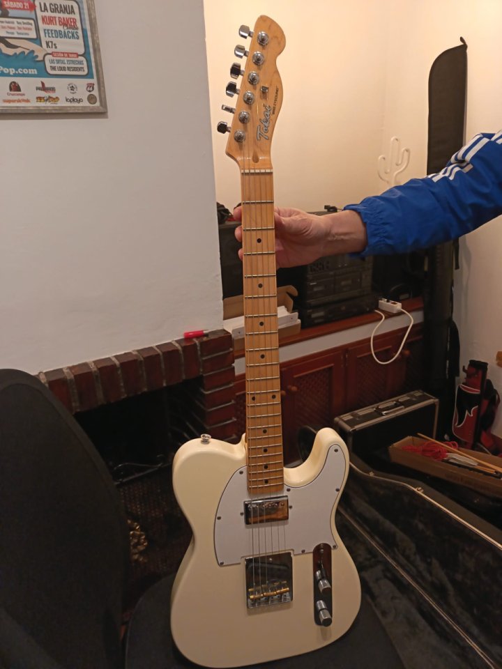 Tokai Telecaster Breezysound muy mejorada