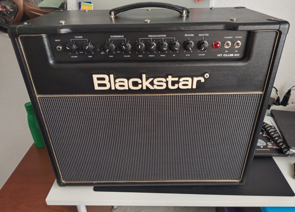 Amplificador a válvulas Blackstar HT Club 40 (MkI) de segunda mano · Foto 1 de 6 · Granada · 400 €