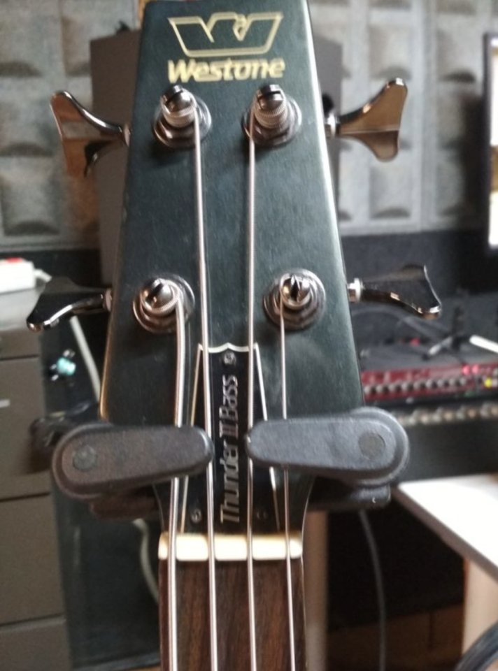 Bajo Westone Thunder || Japon 1983