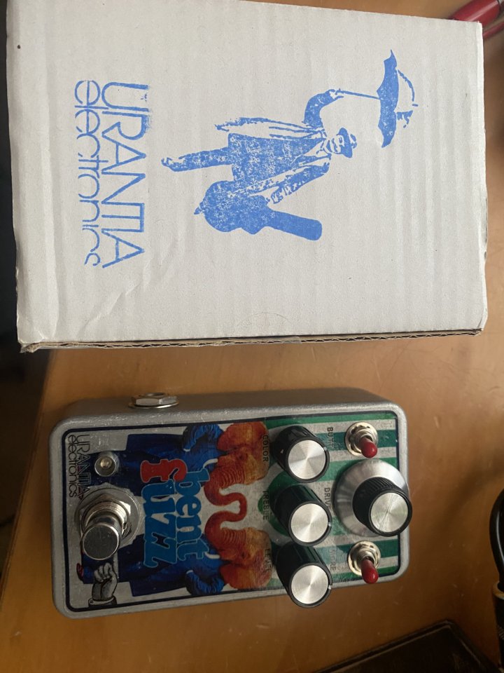 Urantia Electronics Bent Fuzz