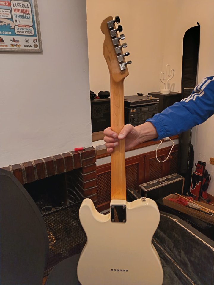 Tokai Telecaster Breezysound muy mejorada