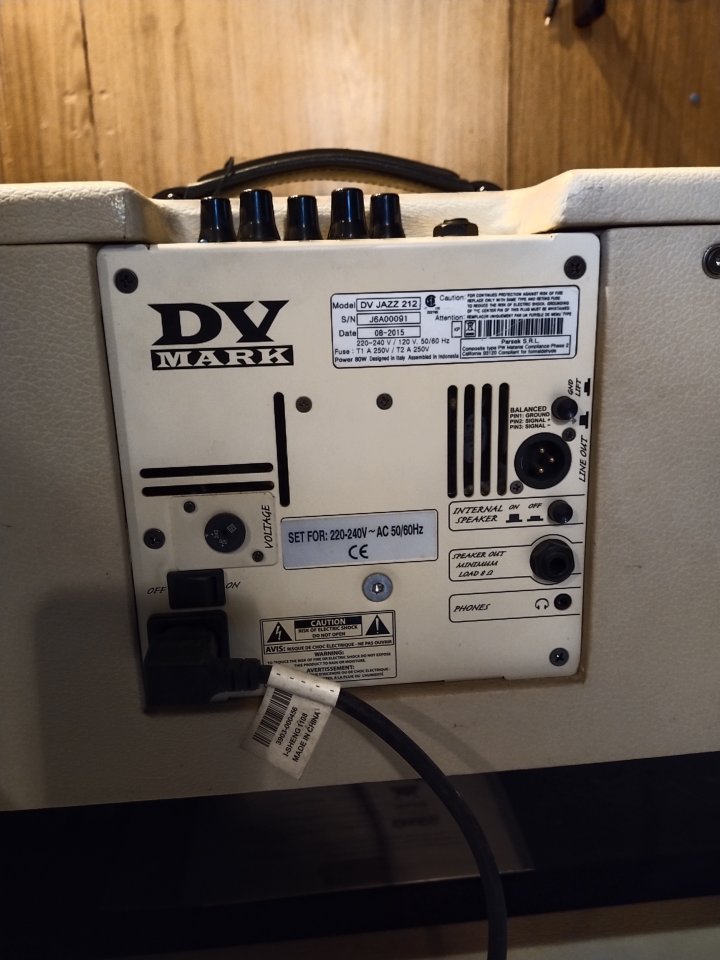 DV Jazz 212 de segunda mano · Foto 5 de 6 · Valencia · 450 €