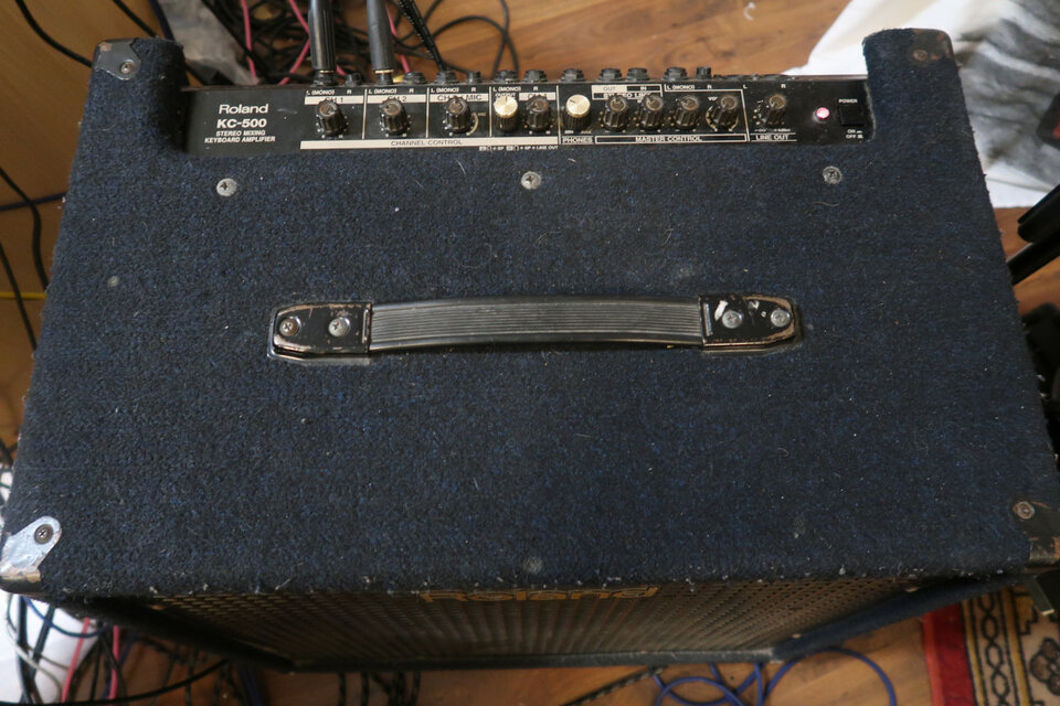 Amplificador de Teclado KC-500. Estereo. 180 wat.