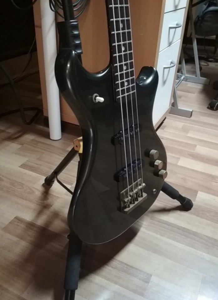 Bajo Westone Thunder || Japon 1983