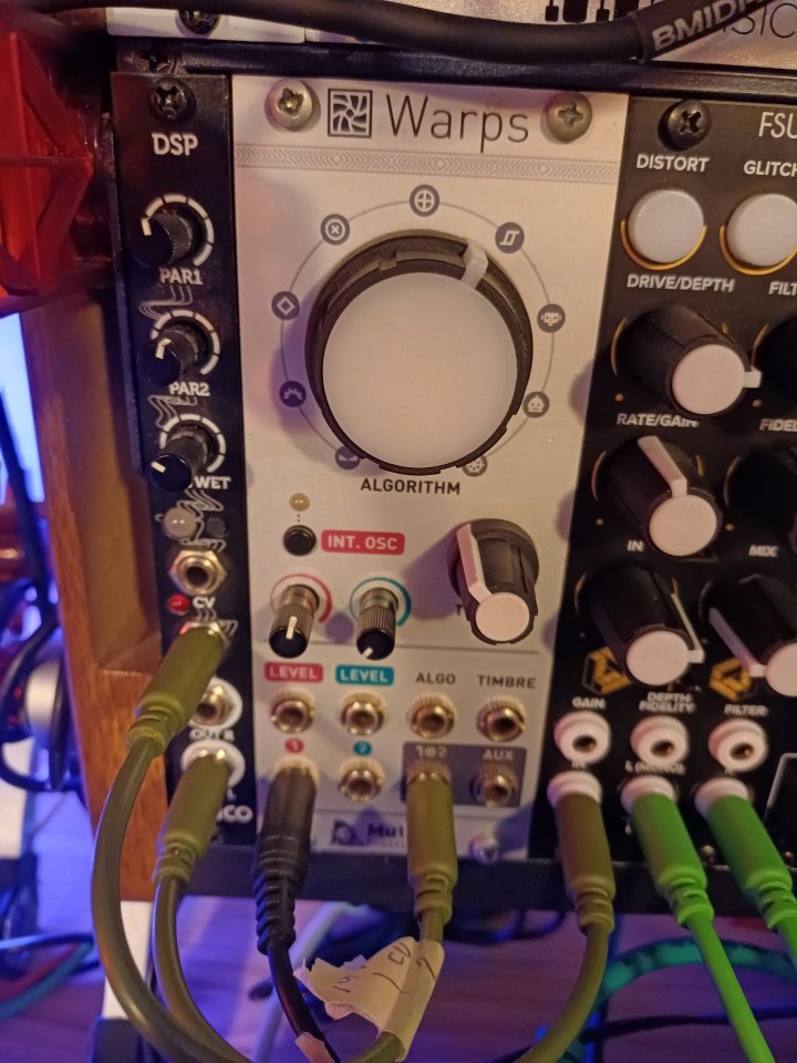 Mutable Warps Original con Symbiote. Filtros, reverbs, delay... (cambios ampliados)