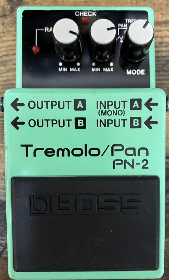 Boss pn2 tremolo (difícil de conseguir)