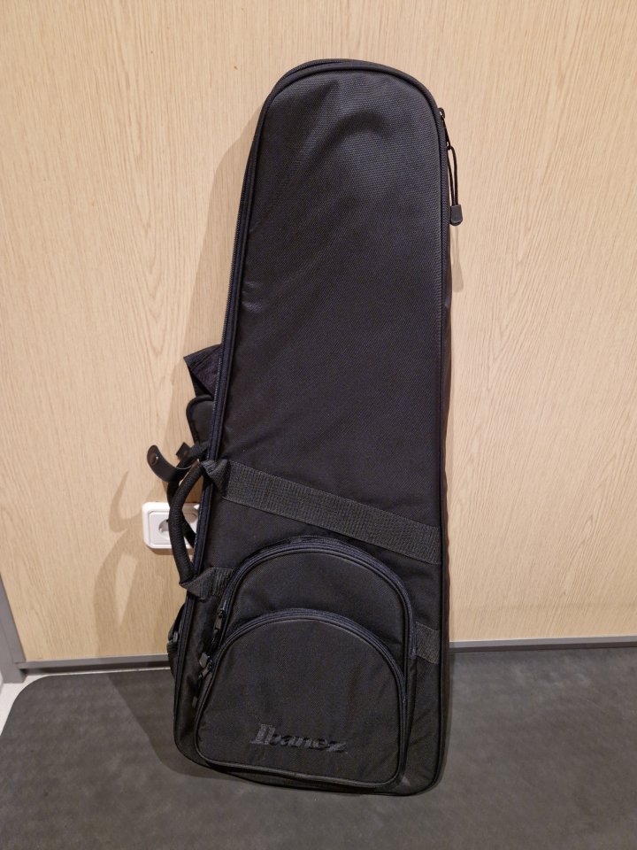 Increíble Ibanez QX52 Nueva