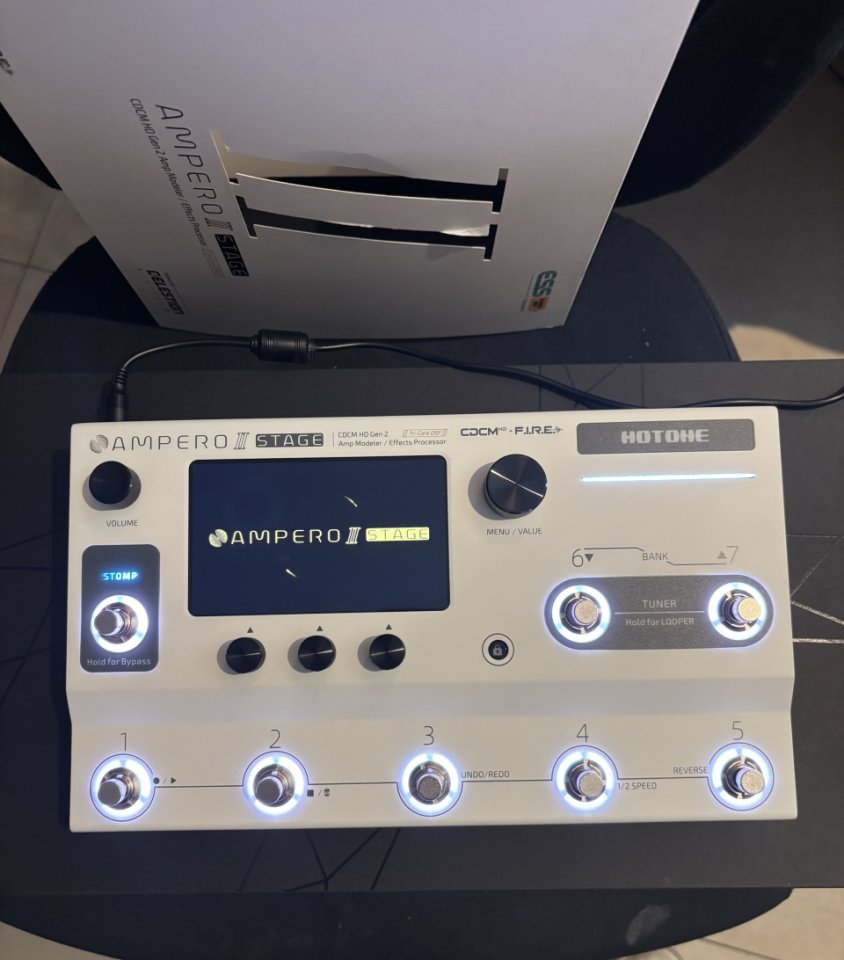 Hotone Ampero II stage de segunda mano · Foto 1 de 6 · Girona · 450 €