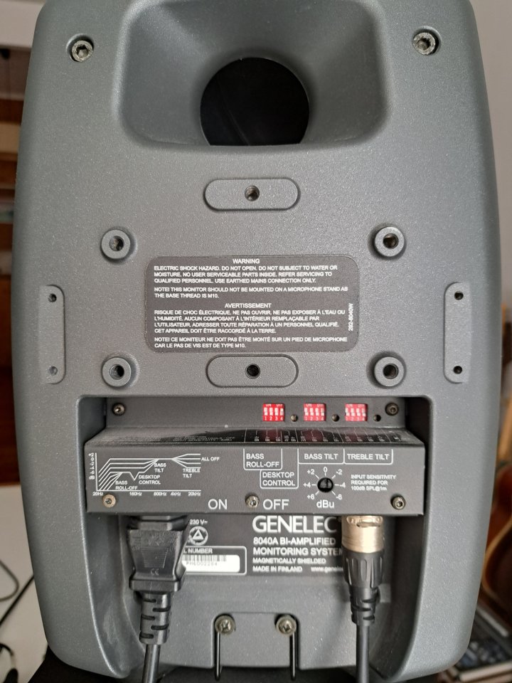 Genelec 8040A pareja de monitores de segunda mano · Foto 4 de 4 · Zaragoza · 950 €