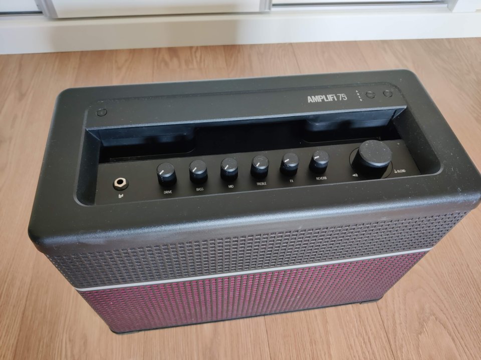 Line6 Amplifi 75 de segunda mano · Foto 2 de 3 · Madrid · 100 €