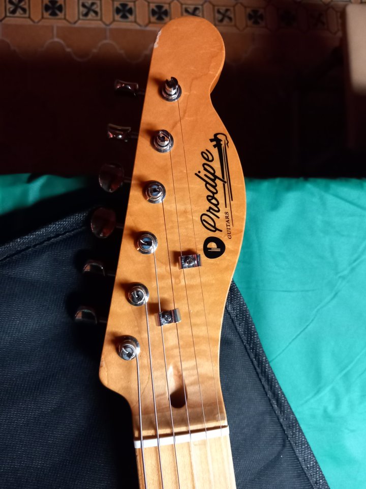 Guitarra eléctrica PRODIPE TC80 de segunda mano · Foto 1 de 3 · Granada · 180 €