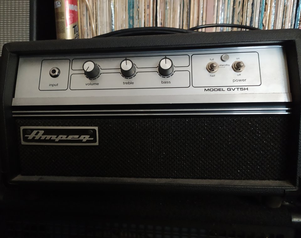 Amplificador válvulas y pantalla Ampeg