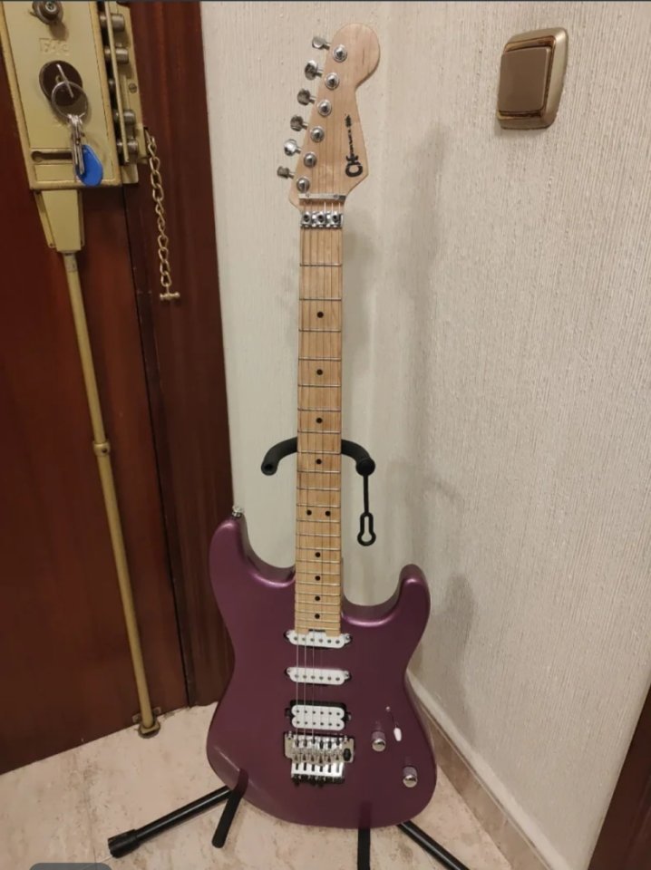 Charvel San Dimas Pastillas bare knuckle de segunda mano · Foto 2 de 6 · Navarra · 650 €