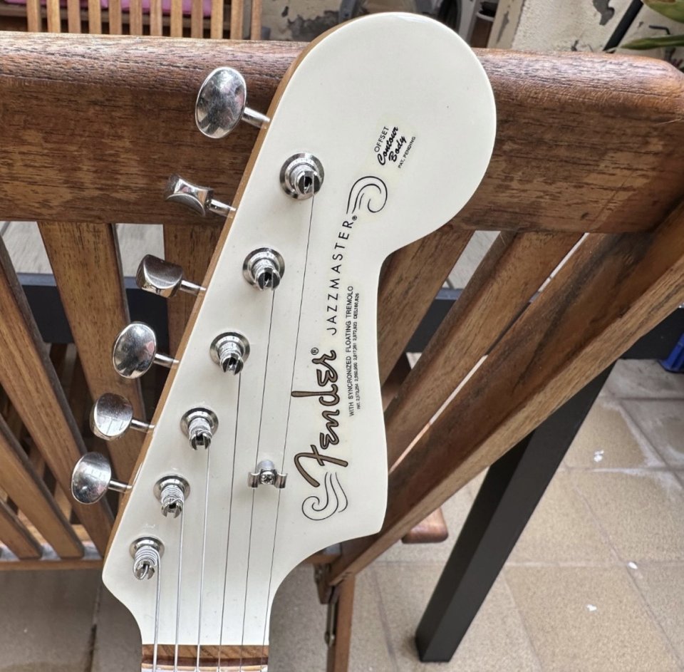 Fender Jazzmaster Vintera Olimpic White de segunda mano · Foto 2 de 7 · Barcelona · 1250 €