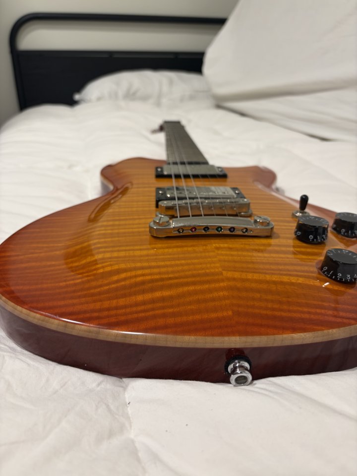Washburn Idol Custom Shop USA de segunda mano · Foto 4 de 10 · Madrid · 1300 €