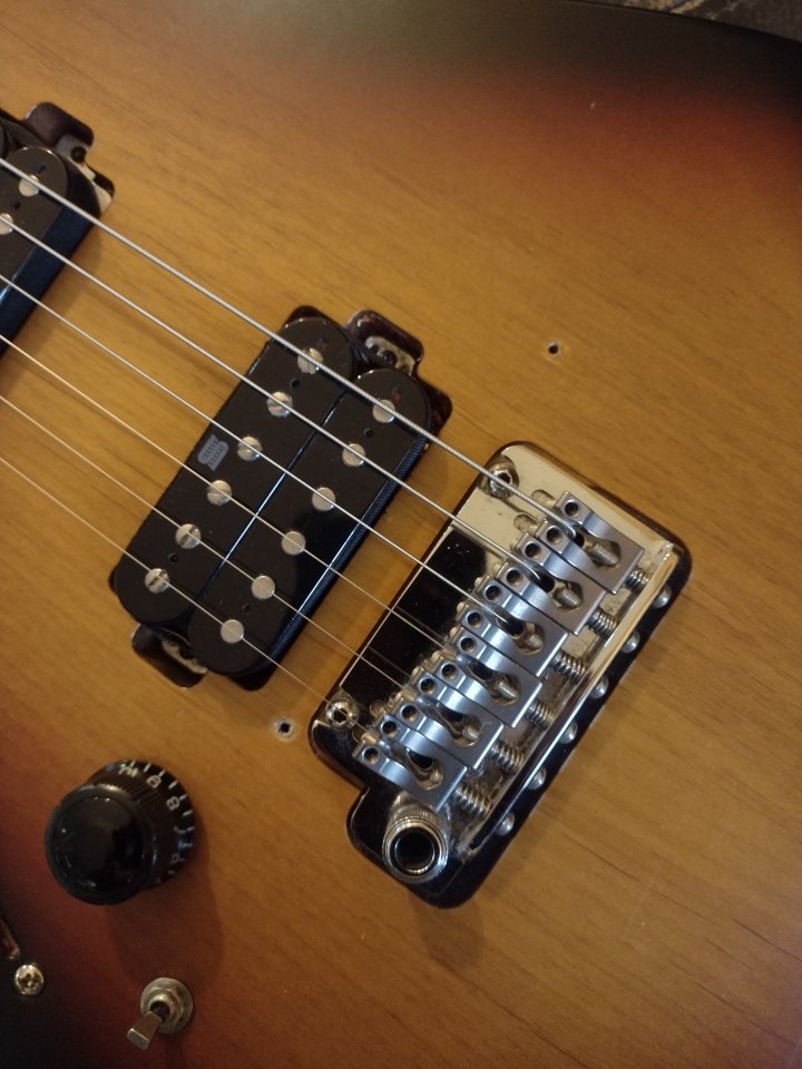 Ibanez AZ2402L-TFF Prestige zurda 2020  - Tri Fade Burst Flat