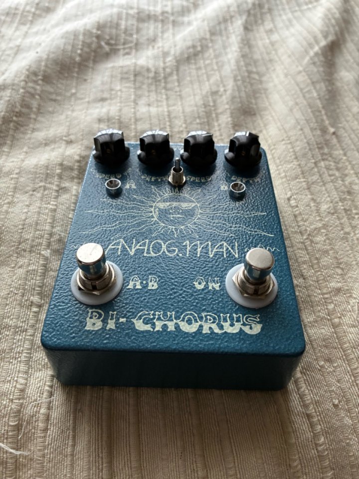 Analogman Bi chorus con deep toggle