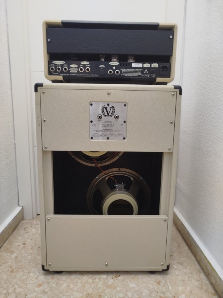 Brunetti Pleximan 25 th y pantalla Victory V212 VC de segunda mano · Foto 2 de 7 · Málaga · 1500 €
