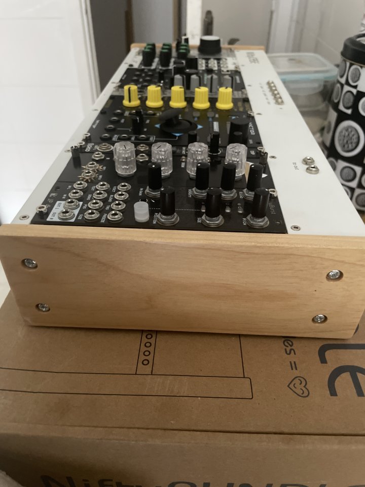 Vendo Nifty Case Montado como nuevo por falta de uso