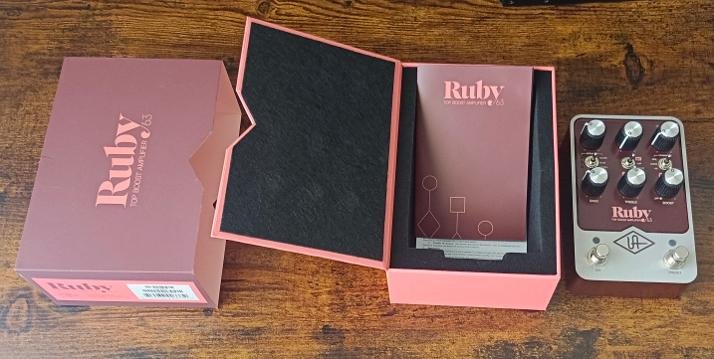 Universal Audio UAFX Ruby '63 de segunda mano · Foto 5 de 5 · Córdoba · 199 €