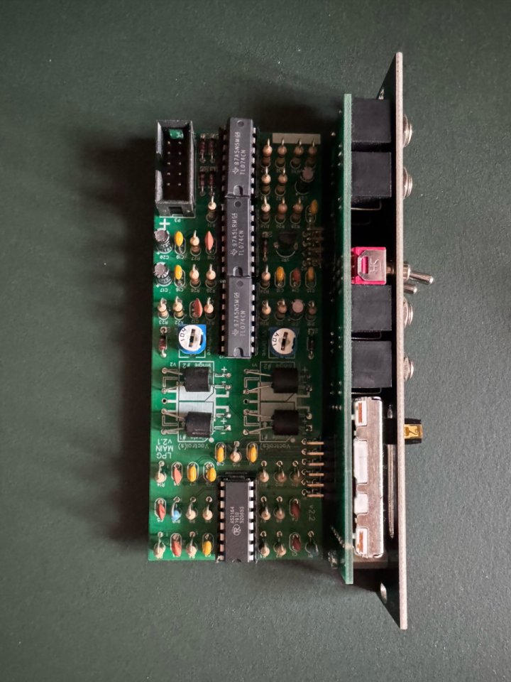 Synthrotek LPG de segunda mano · Foto 2 de 2 · Barcelona · 140 €