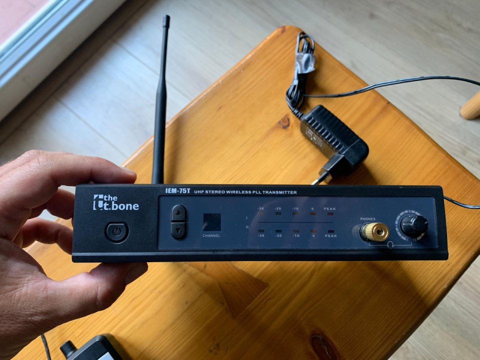 Sistema Inalámbrico In Ear the t.bone IEM 75