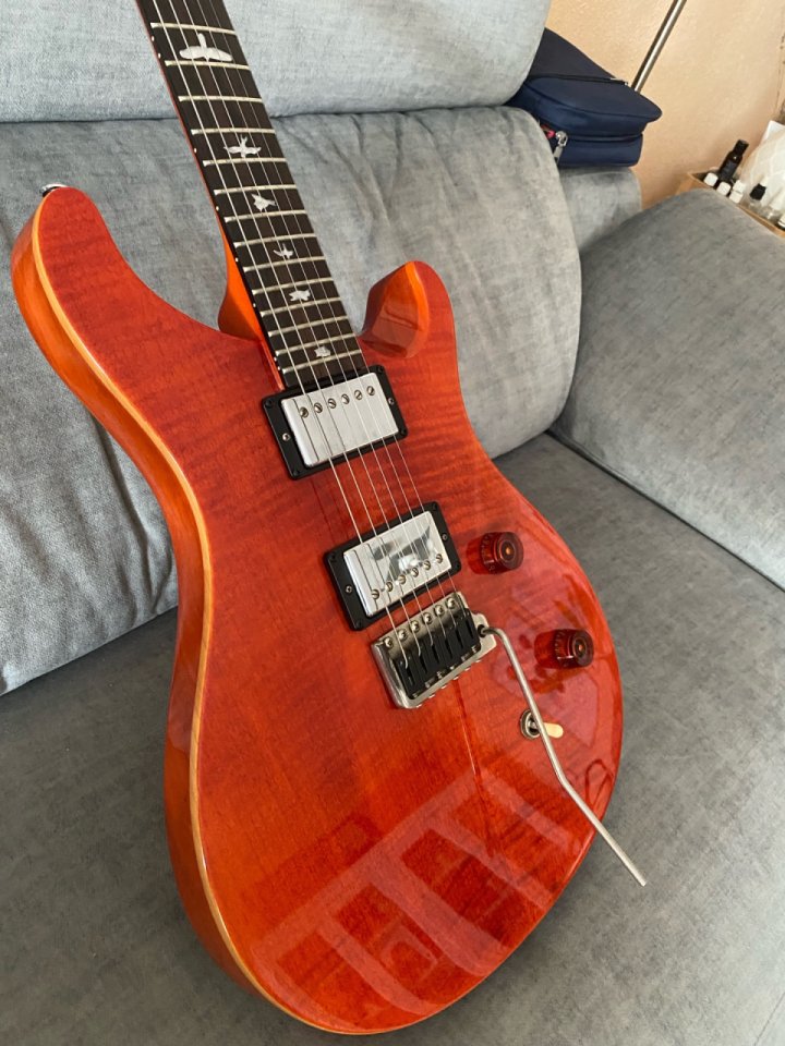 PRS SE Custom 24 Korea de segunda mano · Foto 3 de 9 · Madrid · 475 €
