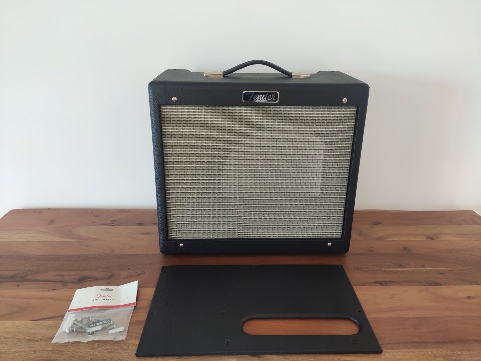 Mueble Fender Blues Junior IV