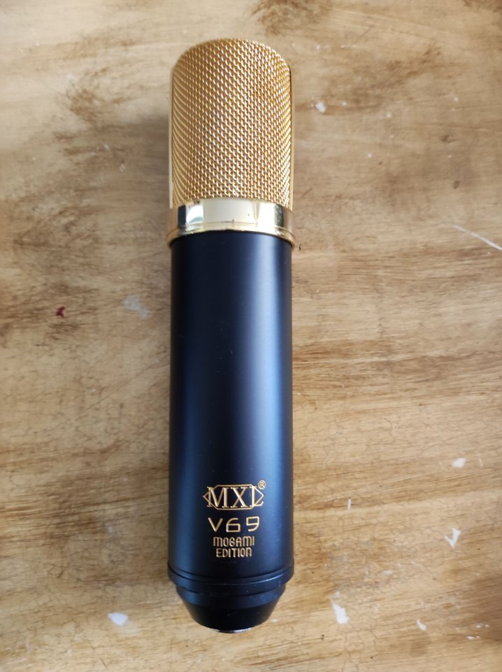 Micrófono de vávula MXL V69 Mogami Edition de segunda mano · Foto 1 de 6 · Barcelona · 130 €