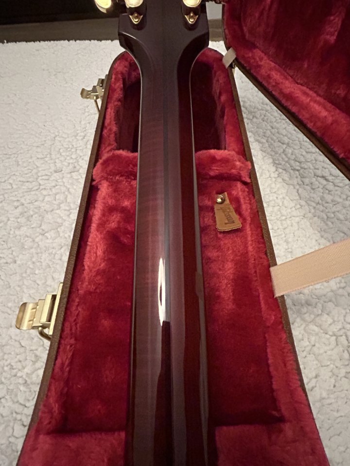 Gibson SJ-200 Autumn Burst de segunda mano · Foto 10 de 10 · Granada · 3200 €
