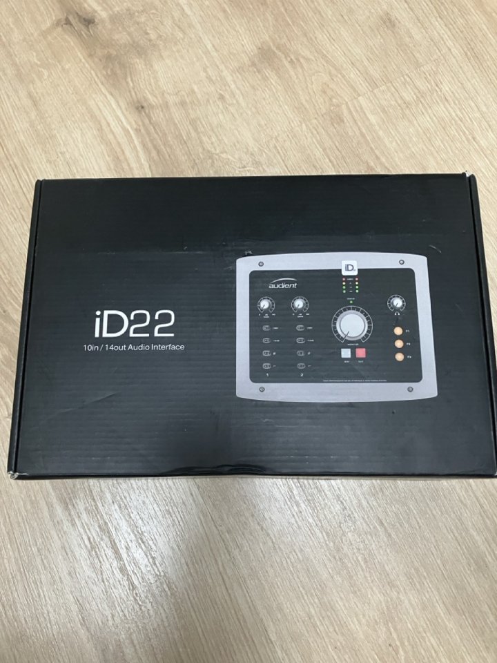 Se vende interface USB Audient id22 como nueva